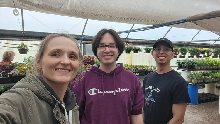 USAO alumni Edgar Tafoya (Biology 2020) and soon-to-be environmental science graduate Kade Bauman attended a recent JMOERC workshop.